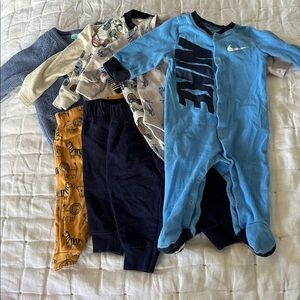 8 Piece Assorted Baby boy long sleeve clothes (011)